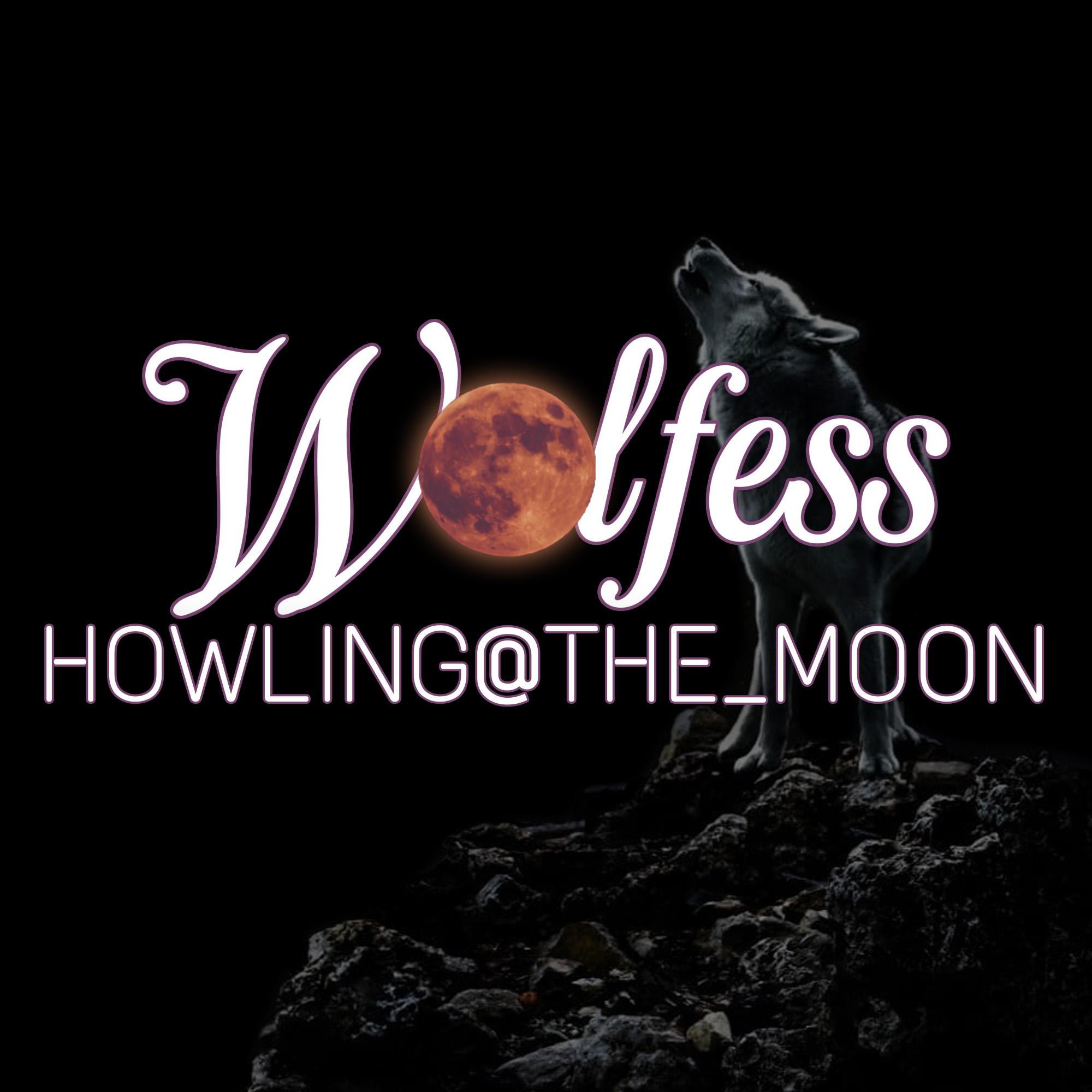 Howling @ The Moon